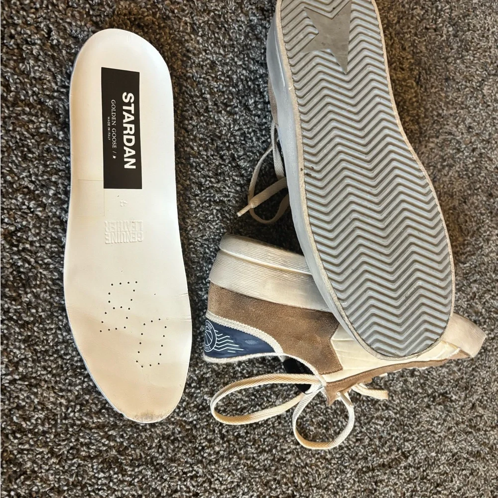 Golden Goose Stardan tan and White Sneakers - Picture 3 of 6